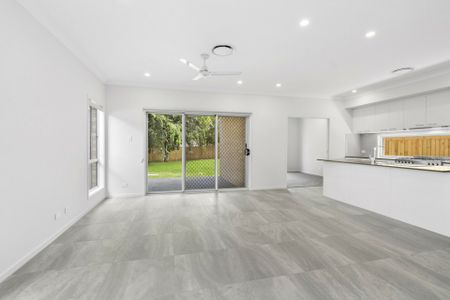 380 Robinson Road West, Geebung QLD, Belconnen - Photo 2