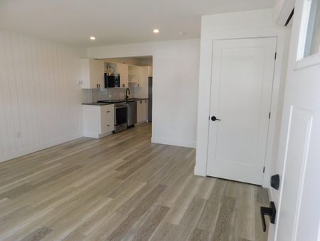 FOR RENT – 6468 Summit Street, Halifax, Nova Scotia - Photo 4