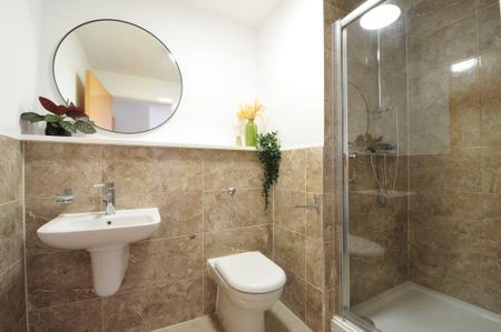 3 bedroom apartment to rent - Photo 4