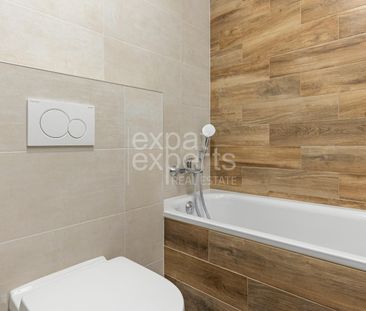 Pekný, slnečný 2i byt 49m2, s A/C, balkónom a parkovaním, Vinosady - Photo 2