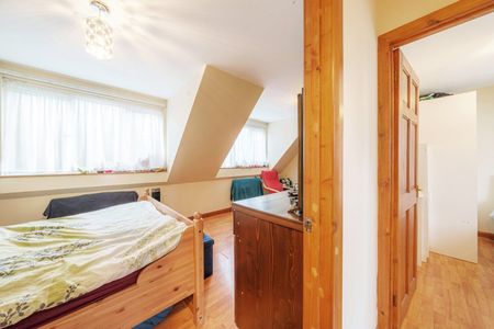 Lancaster Road, London, SE25 - Photo 3