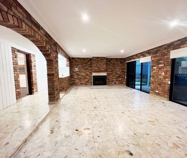 2 Bedroom Half House (downstairs), water & electricity included in ... - Photo 1