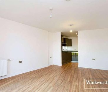 Finchley Road, London, NW11 - Photo 1