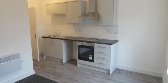 1 bedroom apartment to rent - Photo 2