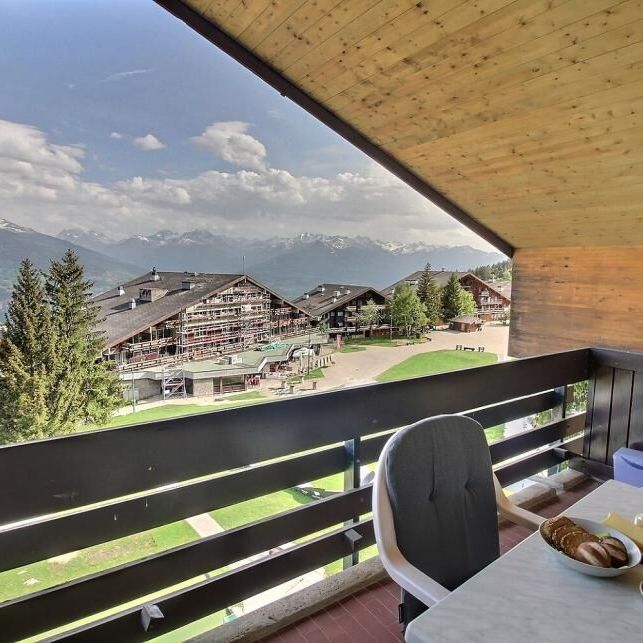 Appartement à louer à la semaine sur la place du village - Foto 1