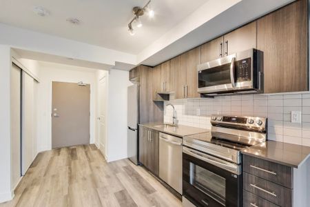 For Lease - 1010 Sandy Beach Road Unit# 1404, Pickering, Ontario - Photo 3