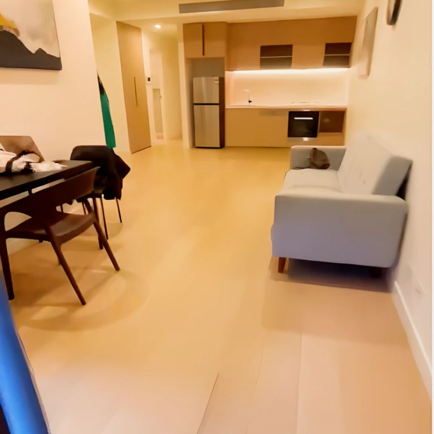 1 bed 1 bath+study - Photo 1