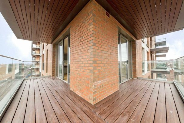 West Hampstead Square, West Hampstead, NW6 - Photo 1