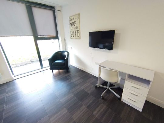 St Cyprian's Church. - Photo 1