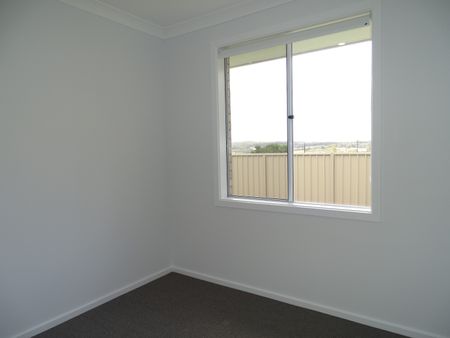 3 Jade Close, Mount Barker SA 5251 - House For Rent - $620 | Domain - Photo 2