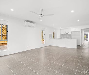 MODERN 4 BEDROOM NEW BUILD - Photo 1