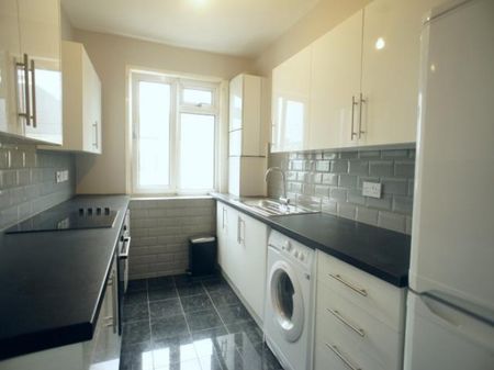 2 Bedroom Maisonette To Let - Photo 5