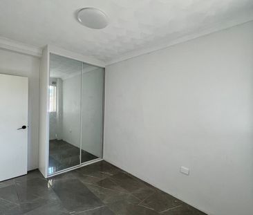 Modern 2 Bedroom Unit - Photo 1