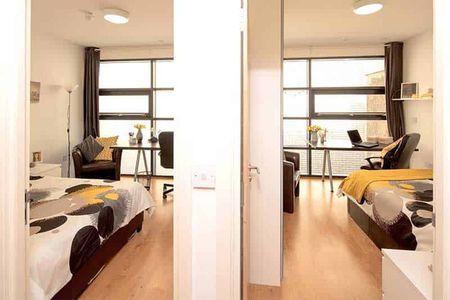 The Penthouse - Photo 2