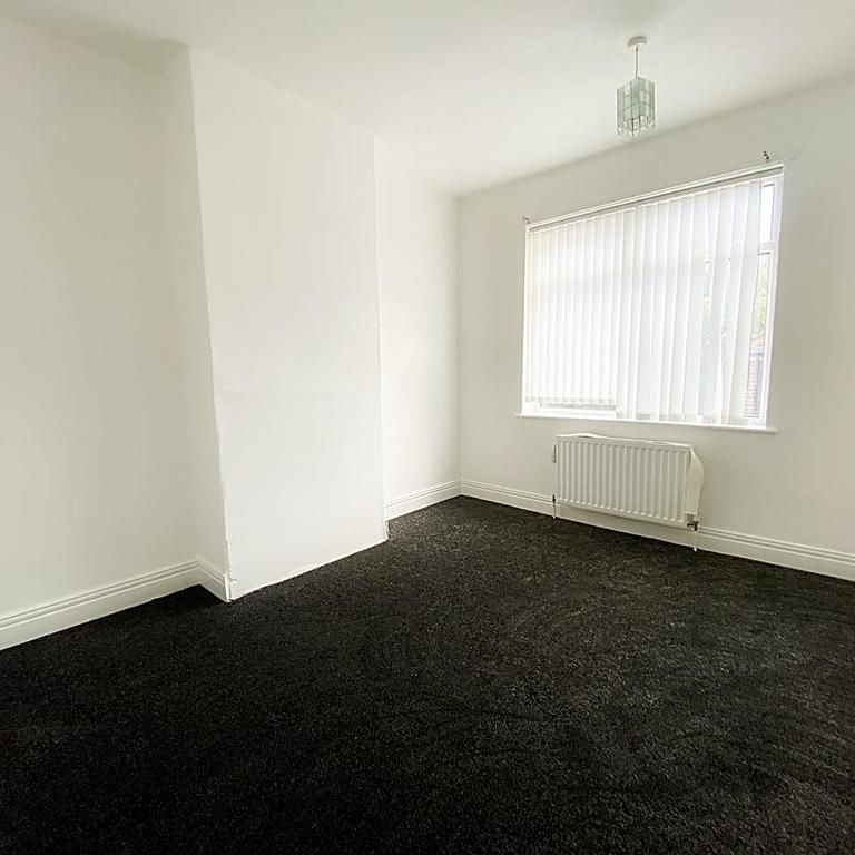 3 bedroom apartment to rent - Photo 1