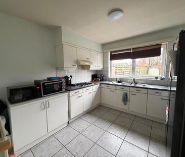 gelijkvloersappartement met 2 slpk en garage - Photo 2