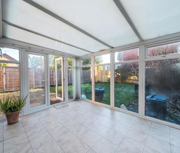 4 bedroom detached house to rent - Photo 3