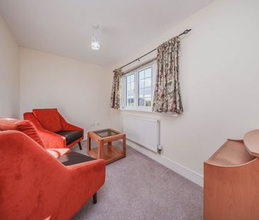 4 bedroom detached house to rent - Photo 2