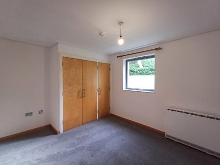 St Peters Road, Bournemouth - Photo 2