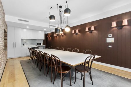 Immaculate 2 bedroom apartment in Campbell 5 - Photo 2