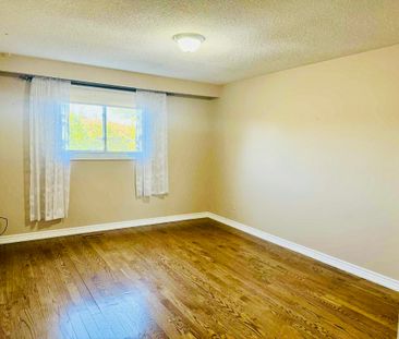 For Lease - 85 Simmons Boulevard, Brampton, Ontario - Photo 5