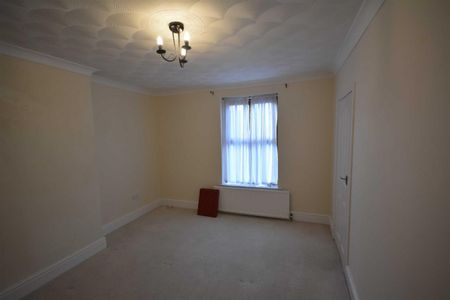 2 bed House - End Terrace for Rent - Photo 2