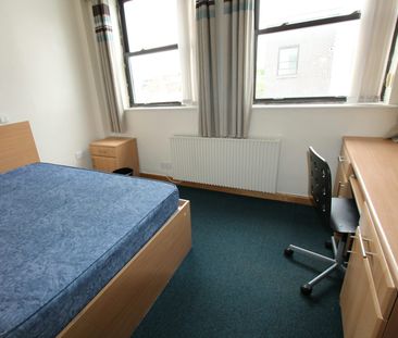 Flat to rent on - Photo 5