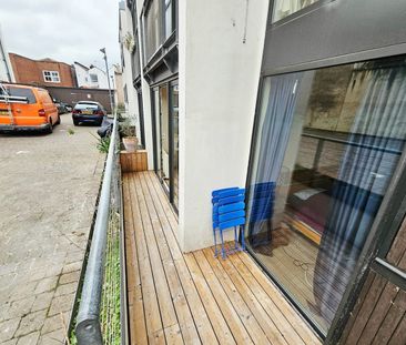2 Bed Flat, The Pantile, BS3 - Photo 5