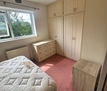 1 Bed Semi-Detached House, Sharpley Drive, LE4 - Photo 1