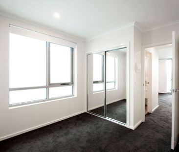 2 Bedroom Unit With 2 Parking Spaces! - Photo 3