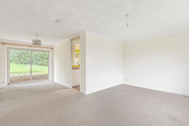 3 bedroom bungalow to rent - Photo 1