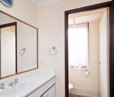 Great Home in Amazing Location&excl; - Photo 1