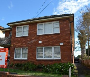 Two-Bedroom Apartment in Prime Ashfield Location - Photo 5