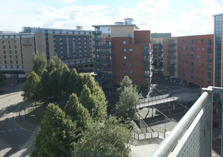 2 Bed Flat, Velocity East, LS11 - Photo 2
