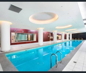 Executive lifestyle living 1 Bedroom Apartment with views - Photo 5