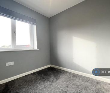 3 bedroom end of terrace house to rent - Photo 1