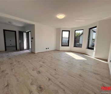 Primul Chirias - Casa Noua - toate utilitatile - Fotografie 1