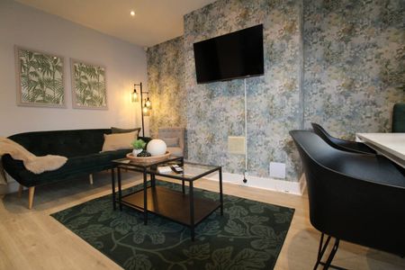 4 Bed Detached House, Martin Terrace, LS4 - Photo 4