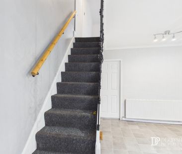 3 Bedroom Terraced House - Photo 5