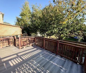 For Lease - 55 Ravenscliffe Court, Brampton, Ontario - Photo 6