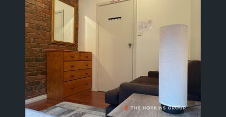 FULLY FURNISHED room available in this renovated rooming house!! UITLITIES INCLUDED IN RENT! - Photo 3