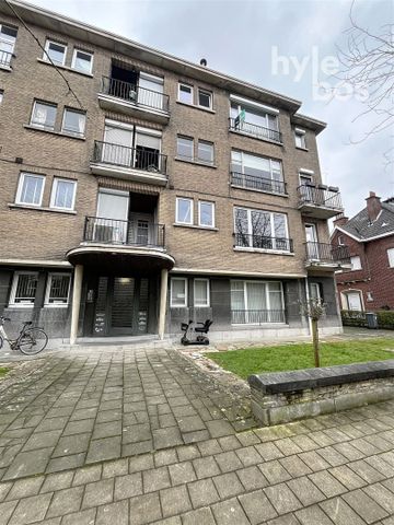 Centraal gelegen gerenoveerd appartement met 2 slaapkamers - Foto 3