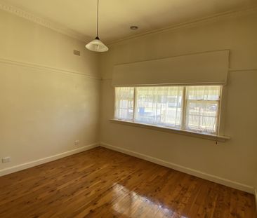 16 Leahy Street, SHEPPARTON VIC 3630 - Photo 4