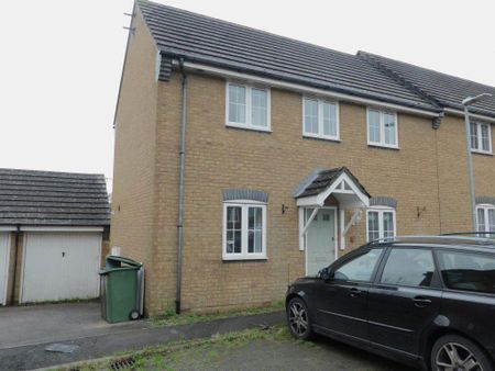 3 bedroom semi-detached house to rent - Photo 5