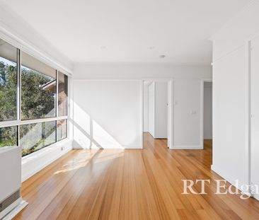 Cosy Living in Convenient Location - Photo 6