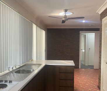 3 BED FAMILY HOME! - Photo 4