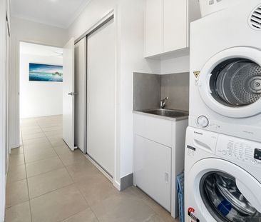 Low Maintenance 3 bed, study, 2 bath, 1 car, AC Home in Harmony - Photo 2