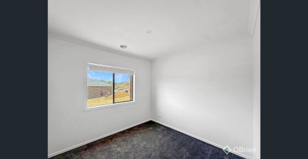 Modern Family Living in a peaceful location - Photo 2