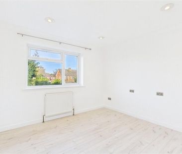 5 bedroom semi-detached house to rent - Photo 3