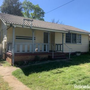 11 Bourne Street, Tamworth, NSW 2340 - Photo 3